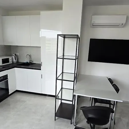 Appartement Air Conditioned 2 Vienna Gate, 4 Bratislava