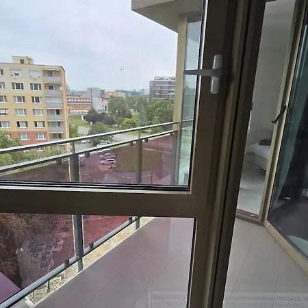 Air Conditioned 2 Vienna Gate, 4 Appartement Bratislava