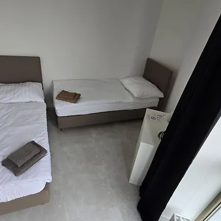 Air Conditioned 2 Vienna Gate, 4 * Bratislava