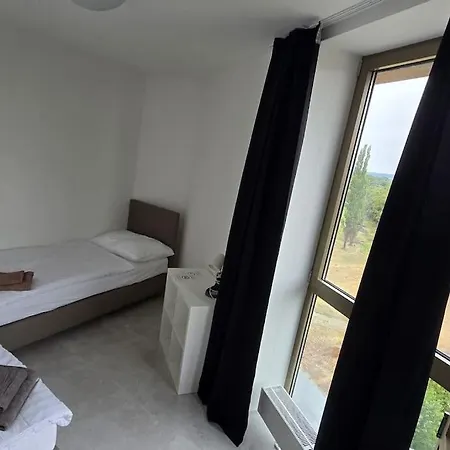 Air Conditioned 2 Vienna Gate, 4 * Bratislava