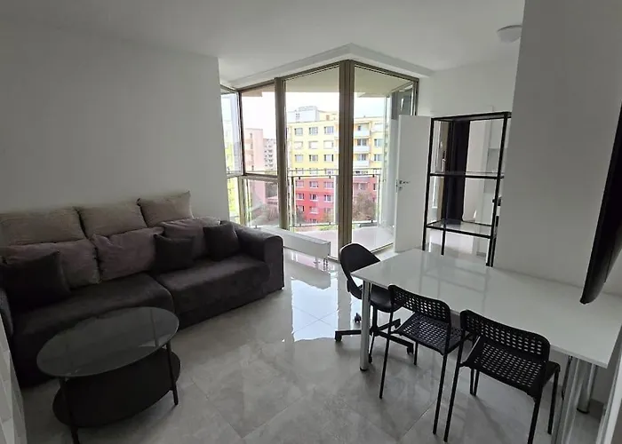 Air Conditioned 2 Vienna Gate, 4 Apartment